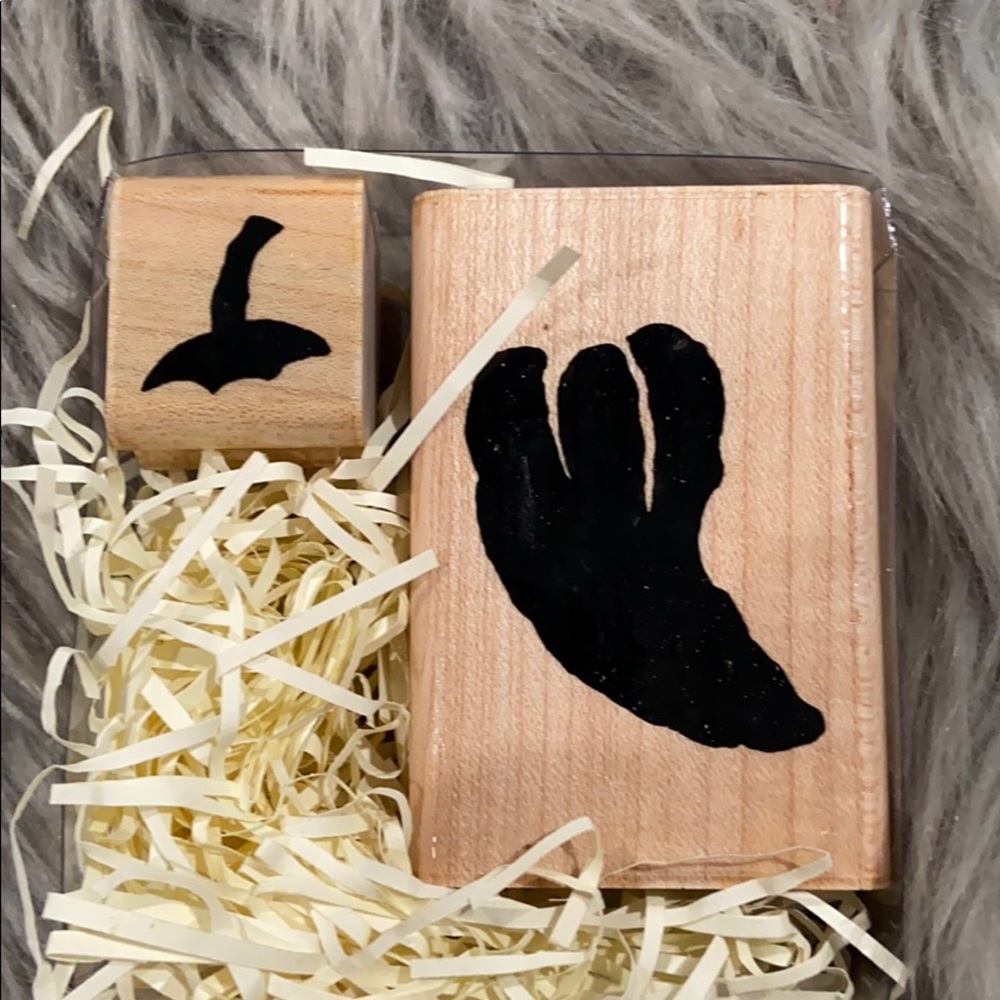EUC used rubber stamp set of 2. Chili 🌶 solid